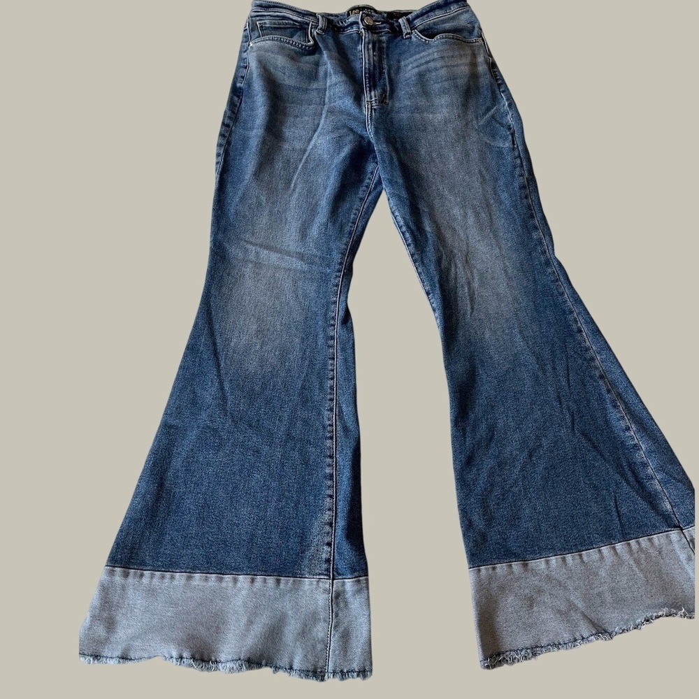 LEE Vintage Modern 32 High Rise Flare Bell Bottom Jeans